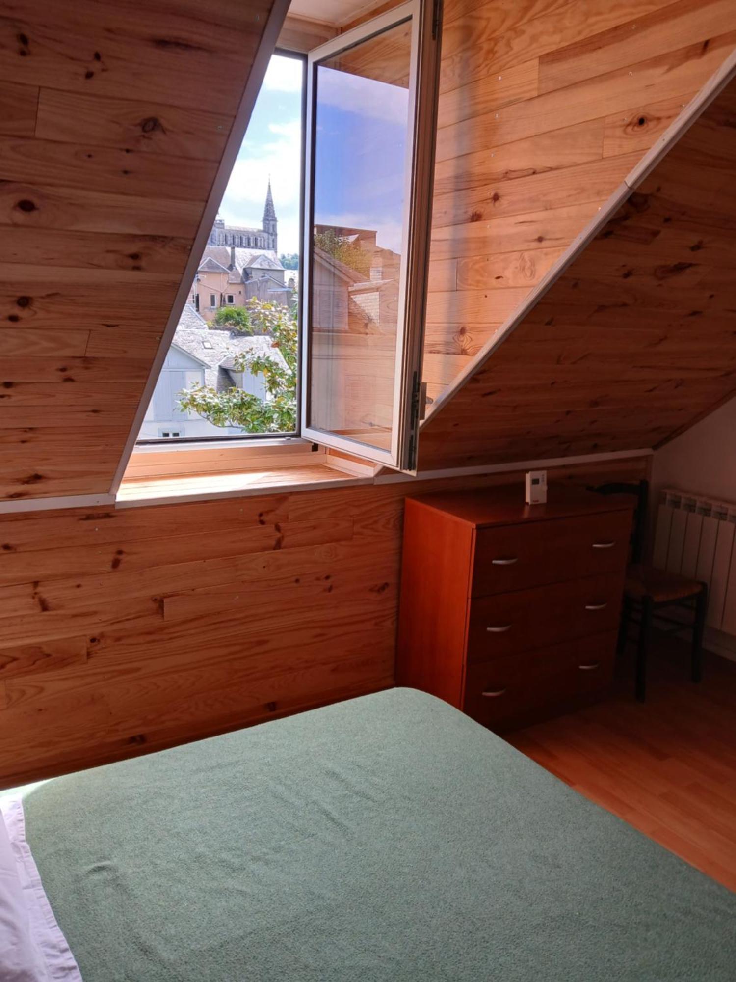 Charmant Appartement Au Centre De Bagnères-de-Bigorre Exterior foto